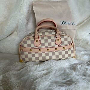 🍭VERY NICE BAG🍭